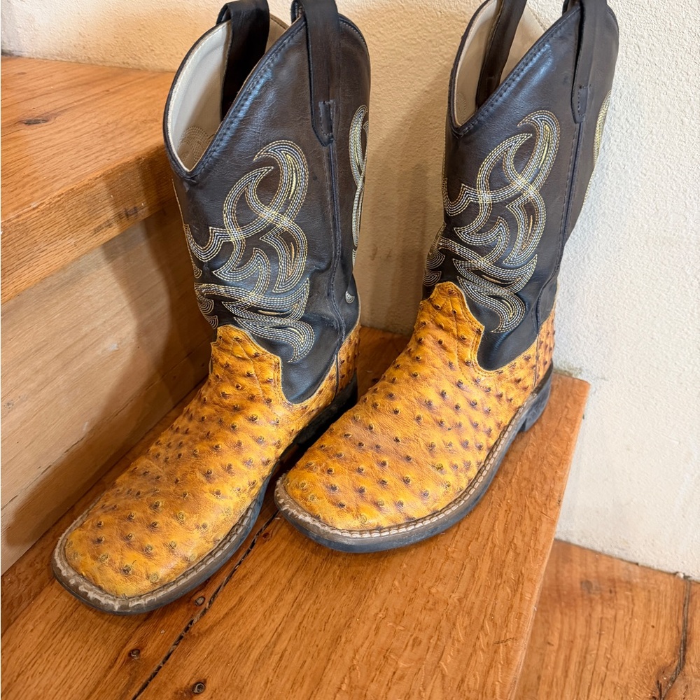Old West Yellow Ostrich-Texture Kids Boots with Dark Brown Shaft
